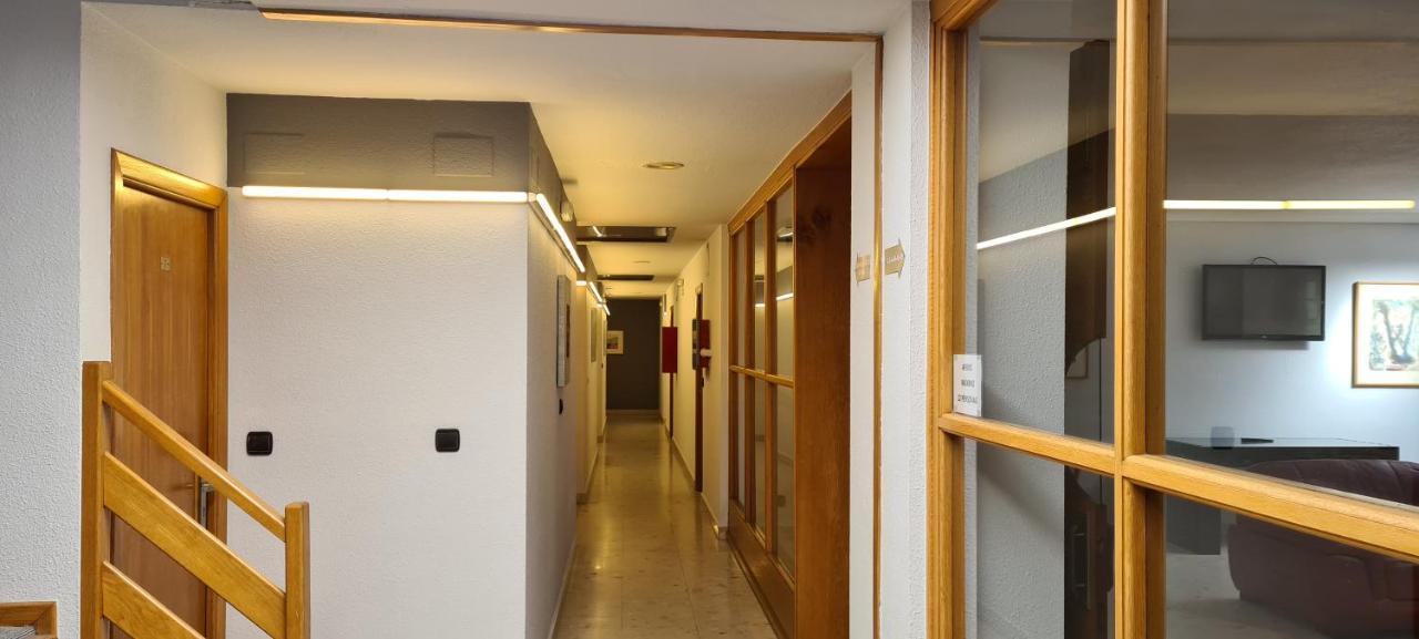 Apartamentos Laredo-Playa المظهر الخارجي الصورة
